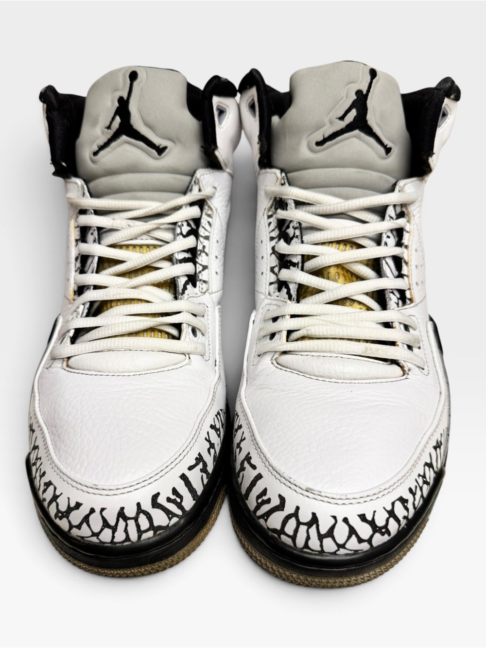 Air Jordan Rare Air 407361-101 White Black Cement Men’s Size 10.5 2010